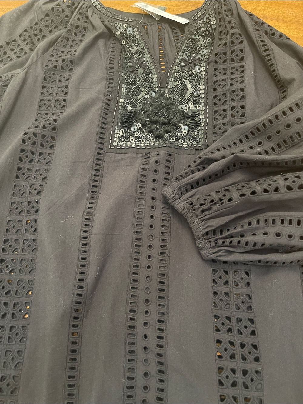 NWT Chicos Black Eyelet Embellished Tunic 3/4 Sleeve Top Sz 1 HTF